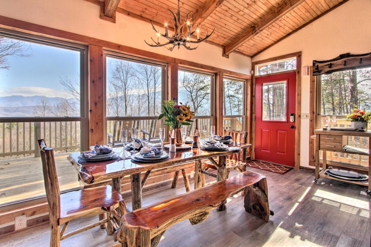 Panoramic-View Gatlinburg Cabin With Private Hot Tub ภายนอก รูปภาพ